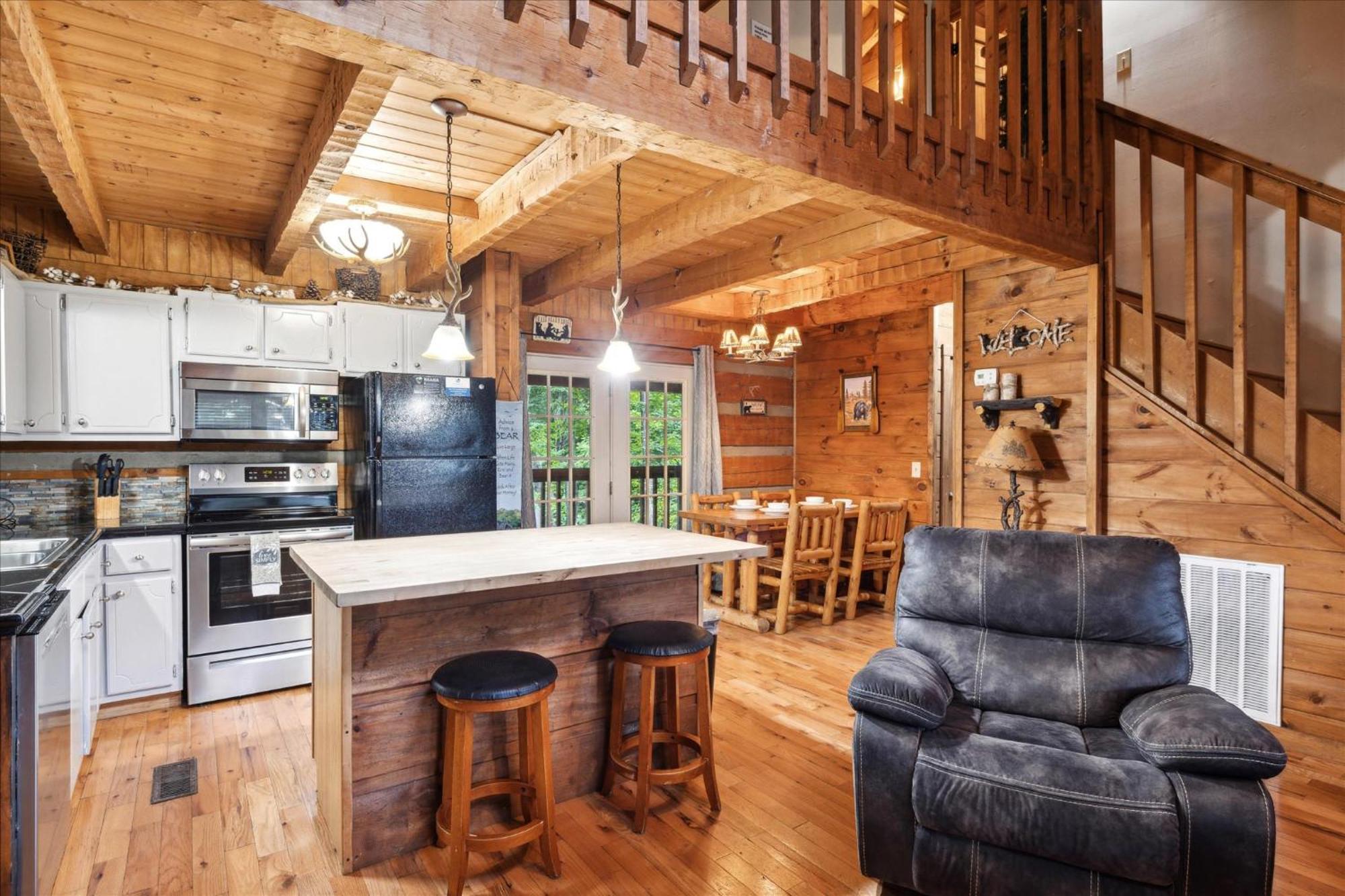 A Charming Cabin, Pool, Firepit, Hot Tub-Jacuzzi ガトリンバーグ エクステリア 写真
